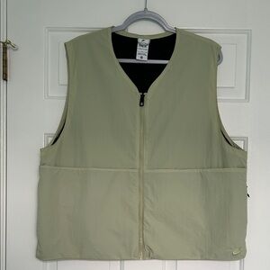 Nike Sage Green Sleeveless Vest TERMA-FIT